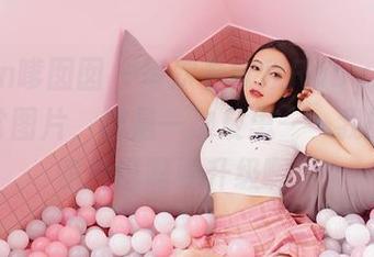 Feilin嗲囡囡 – 每次看欣欣Rubybaby的日常图片，都是一次反思——我的日常照片也需要升级啊！