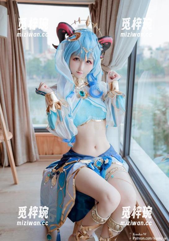 KuukoW KuukoW的天使写真,壁纸里藏着云朵的香气,真的好奇怪啊~