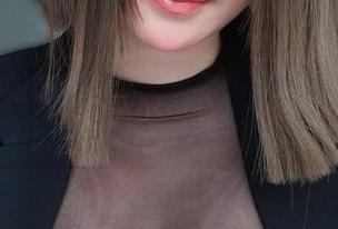 K酱最近的新图册，瑜伽服穿出不一样的气场——而且我并没有说错！