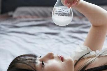 MiiTao蜜桃社 – 索菲娅Sophia水手服版来了，免费送下载，谁说工作没有乐趣？