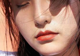 MiiTao蜜桃社 – 更新了，豆瓣酱的“甜心”写真集，照着光显得更甜吗？