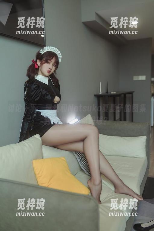 Natsuko夏夏子 讨论一下,黑丝和Natsuko夏夏子的图集到底谁更吸引眼球?