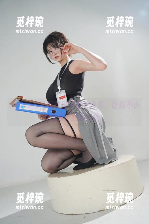 NinJa阿寨寨 NinJa阿寨寨的美脚图片合集,让我不小心成为了腿部粉丝。