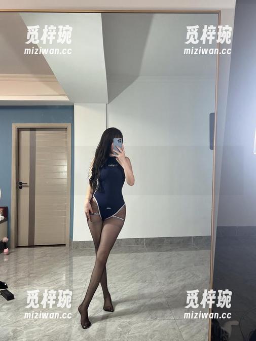 Tina很妖孽呀 Tina很妖孽呀的温柔图集:看起来很温柔,其实魔性十足!