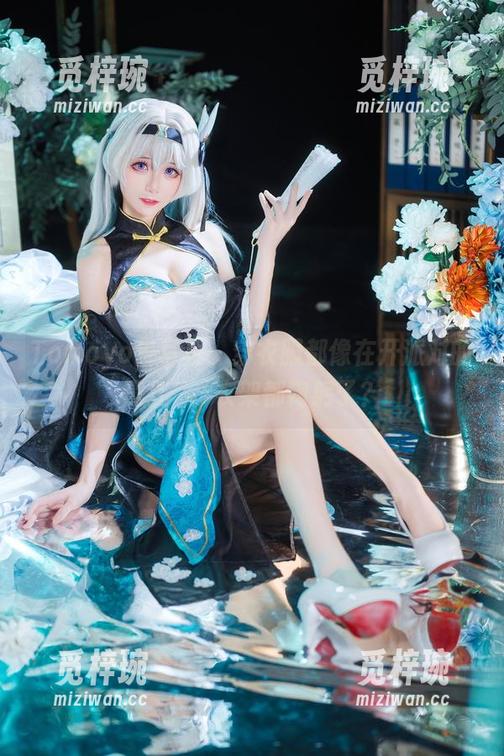 Tomoyo酱 Tomoyo酱写真:穿衣服都像在开派对的黑江雫,衣架都鞠躬了?