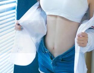 UGirls尤果网 – 安沛蕾，女神也爱在网盘上懒散，怎么还能不下载呢？