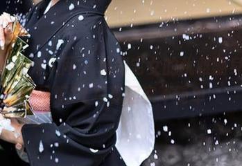 Xiuren秀人网 – 休闲宅女的优雅翻身记，司妃SL写真居家不简单