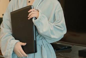Xiuren秀人网 – 牛仔裤和杨晨晨，这组合怎么能少了一个图库和下载呢？