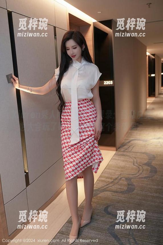 Xiuren秀人网 - 夏天写真录：西希白兔也太会玩了吧，迷醉在这个季节里。
