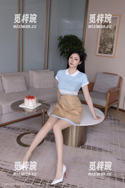 Xiuren秀人网-许嘉欣 Xiuren秀人网 - 选中原图的许嘉欣日常,给我亿点点灵感,想偷偷模仿