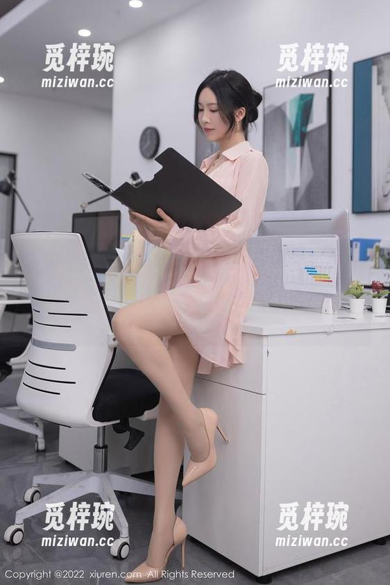Xiuren秀人网-谢小葱 Xiuren秀人网 - 如果职场也能有这种职业装,谢小葱你真该发一堂穿搭在线课呀,套图造福职场!