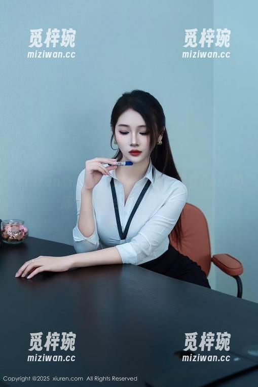 Xiuren秀人网-软软Roro Xiuren秀人网 - 双人出没,软软Roro的搞怪壁纸合集等你拿走!