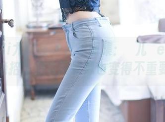 YouMi尤蜜荟 – 夏天图集：玥儿玥er的清凉绝招，穿衣服好像也变得不重要了