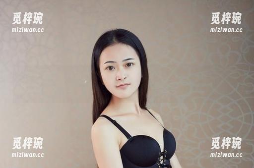 YouWu尤物馆-孟狐狸FoxYini YouWu尤物馆 - 孟狐狸FoxYini和她的校园合集:这是不是课堂上最难得的“听课”机会?