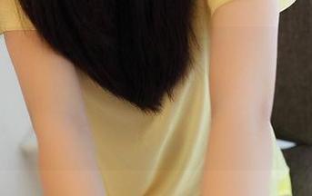 rosi – 恋恋与她的私拍图包，不光有女神的优雅，还有那偶尔的撒娇，满满的对比！