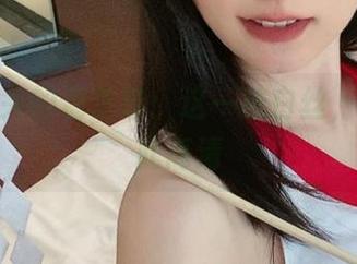走过镜头的倦倦喵：这一抹白丝，竟然如此高清
