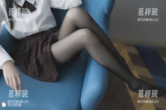 兔玩映画 兔玩映画出品的常服小玉,原图和照片里那个慵懒的表情,实在让人忍不住多看几眼。