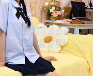 初夏女神 – 当空姐与点点相遇：一份隐藏的网盘力量！