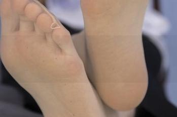 南国足艺 – 青青求生欲：白色写真合集在网盘里等你懂它幽默
