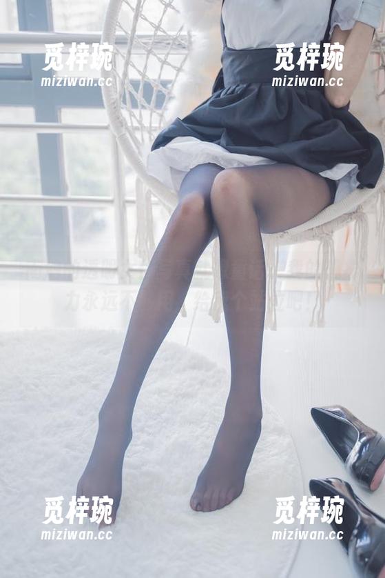 南鸽 南鸽的透明女仆写真就像童话,我的想象力永远不够用,给我个站位吧!