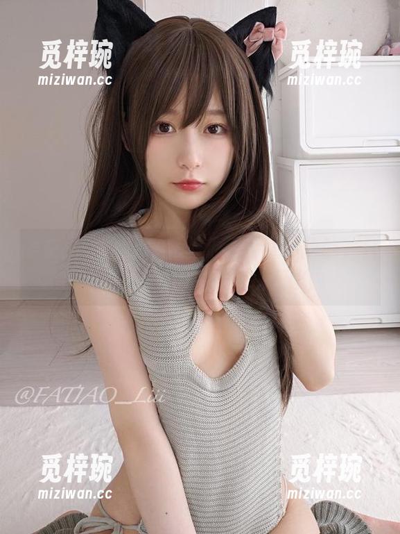 发条少女yoki 发条少女yoki的短裤原图,双手捂脸,只能感叹这位博主的穿搭天赋!