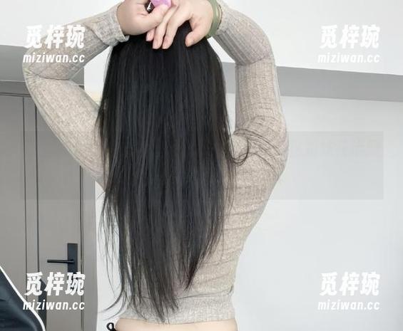 可爱的肉巴 微密圈 - 可爱的肉巴真的不怕被炫耀,这姐妹花半腿黑色丝丝我只想做壁纸!