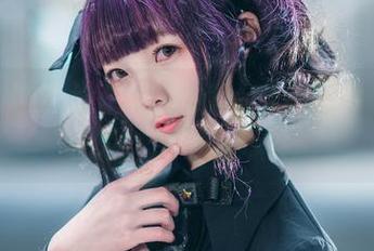 这年头谁还没个名濑弥七的壁纸？龙女美图根本停不下来！