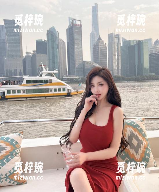 周妍希 微密圈 - 秘书&壁纸双重暴击:周妍希的俏丽瞬间