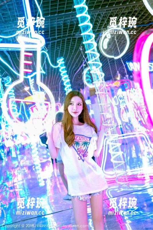 嗲囡囡-施忆佳KITTY 嗲囡囡 - 教室里的图片如果是免费的,那我能收获什么呢?施忆佳KITTY或许有答案。