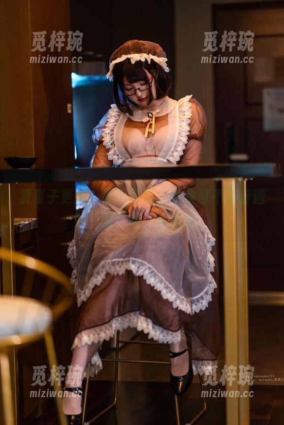 夏夏子 夏夏子更新:黑色写真,看来可不是普通的“黑”啊,真敢玩。