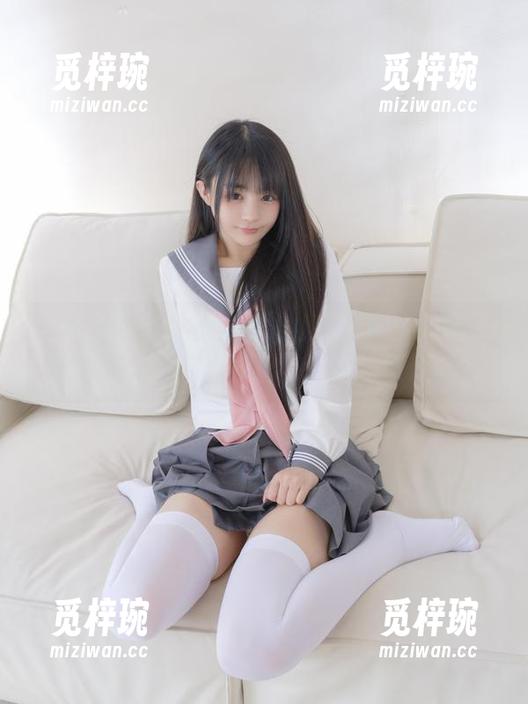 失眠小宁 当失眠小宁遇上她的姐姐,套图中隐藏了什么?