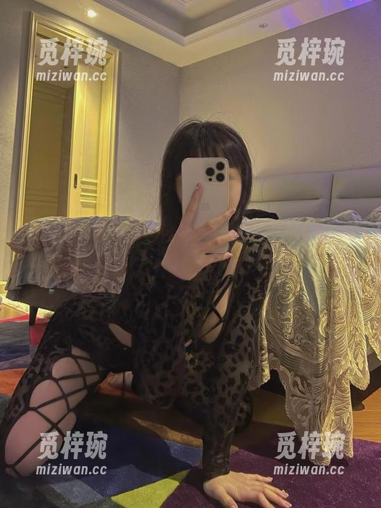 宋昱欣 微密圈 - 抱歉分心了,在线宋昱欣的花嫁原图完全吸引到我,让我暂时忘了工作……