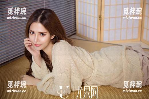 尤果网-含含 尤果网 - 碰撞中发生的小事:含含双人写真合集