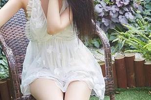 尤蜜荟 – 合法萝莉与粉色写真，撞上了不寻常的午后