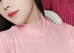 微密圈 – 深秋必备，免费图集：张老师的毛衣大赏，真会挑！
