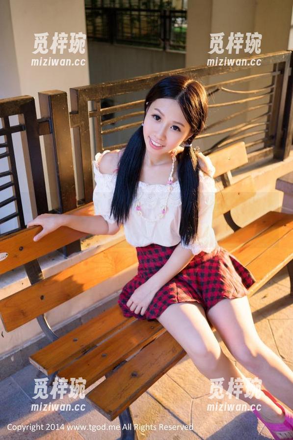 推女神-程小烦 推女神 - 程小烦的梦中美图,睡衣资源快把我迷晕!