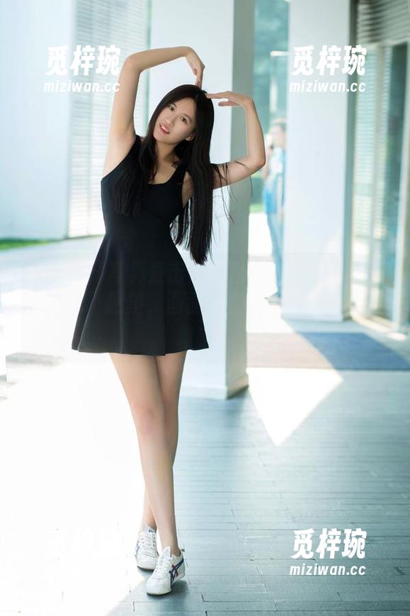 推女郎-松果儿 推女郎 - 写真直击:当松果儿许下自己的“圣诞”愿望,画面太美,我忍不住一看再看。