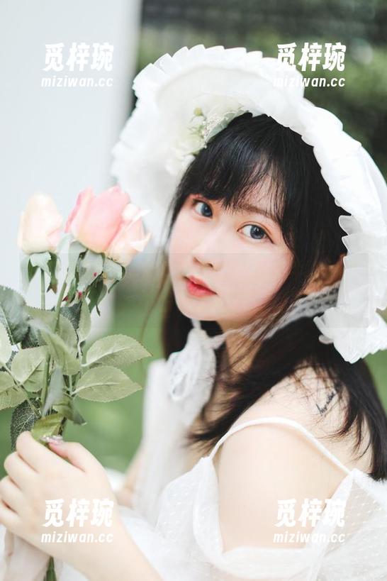 是依酱吖 听说最新写真里是依酱吖俏皮奶牛上线了,不怕被迷倒吗?
