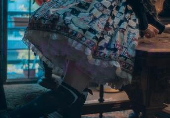 木花琳琳是勇者的写真精选：沙皇炸弹在偷偷犯愁