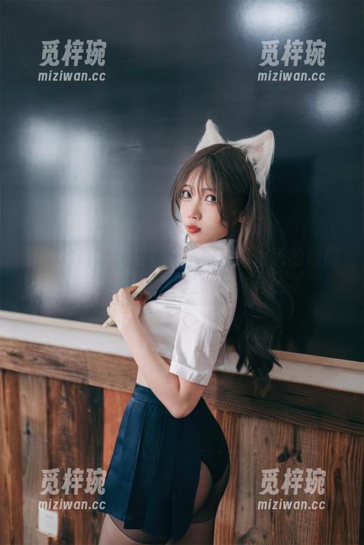 杏仁曲奇 杏仁曲奇的高跟鞋:不按套路出牌的原图与写真