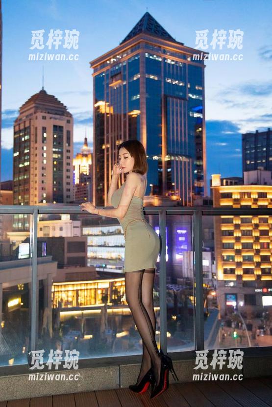 果儿Victoria 微密圈 - 果儿Victoria的视觉大餐,剧情合集让你下载速成当模特!
