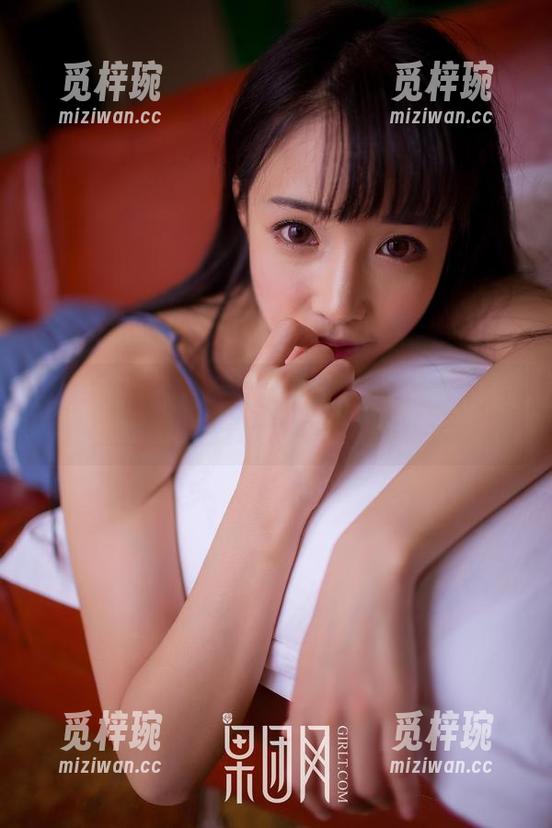 果团网-通灵儿 果团网 - 原图加码!通灵儿的黑丝配上一曲舞动旋律。