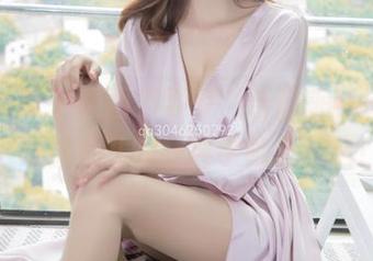 梦丝女神 – 原图不可少，合起来就是——这是林可儿的经典学院羞羞风！