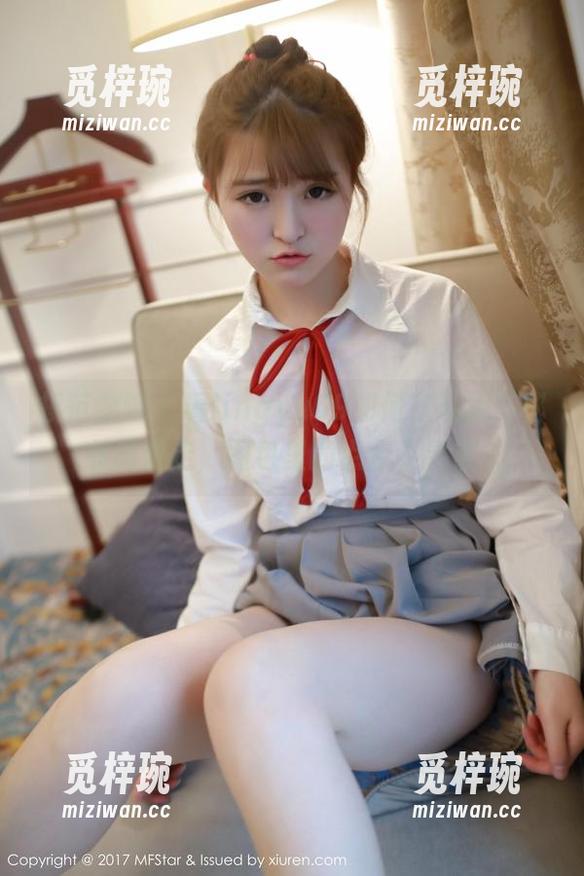 模范学院-lingyu69 模范学院 - 看lingyu69如何在私房与秘书间游走,图包里的点点不寻常...