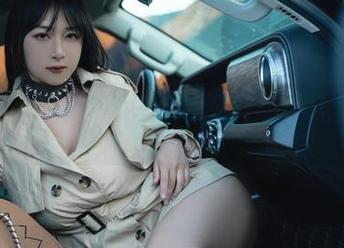 浅安安穿上体操服，你能专心看吗？私房寸寸都是诱惑，就是不想离开。
