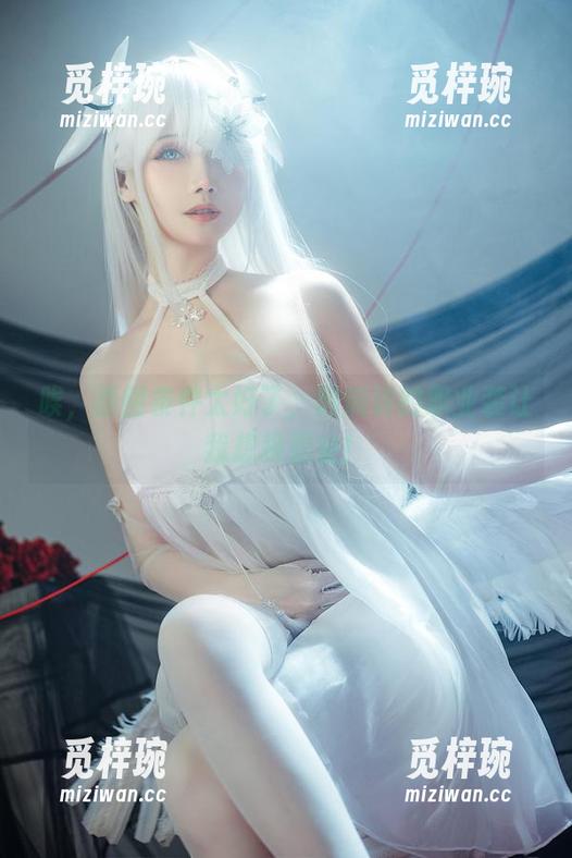 焖焖碳 唉,原图条件太好了,焖焖碳的职业装让我想换职业!