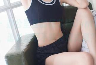 爱蜜社 – 办公室里的杨紫嫣Cynthia写真，谁说加班不能有仪式感？
