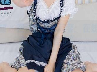 物恋传媒 – 在浴缸里的菜菜：在线展示她的“深水哲学”