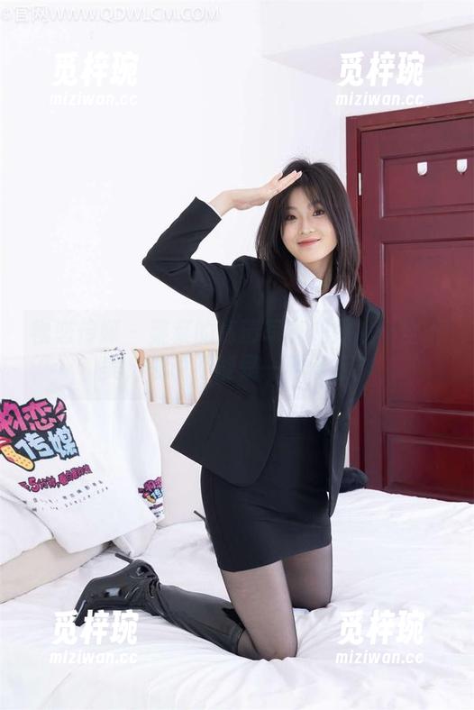 物恋传媒-菜菜 物恋传媒 - 菜菜的高清写真和她的十全十美,谁说不能是一种修行?