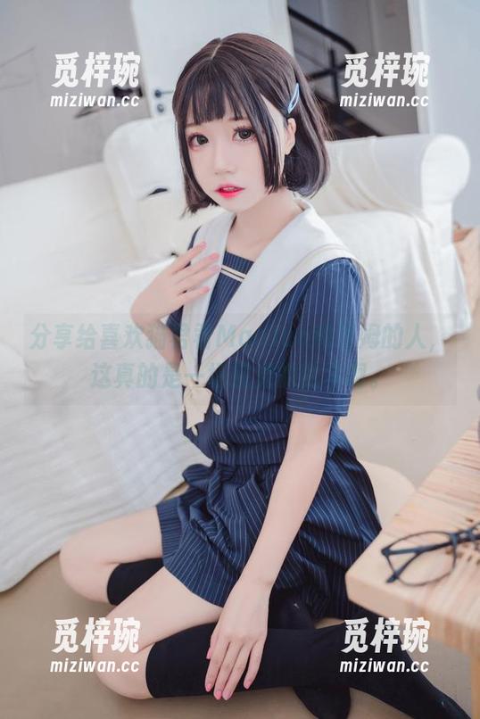 猫君君MaoJun 分享给喜欢猫君君MaoJun和蕾姆的人,这真的是一场视觉的乱斗啊。